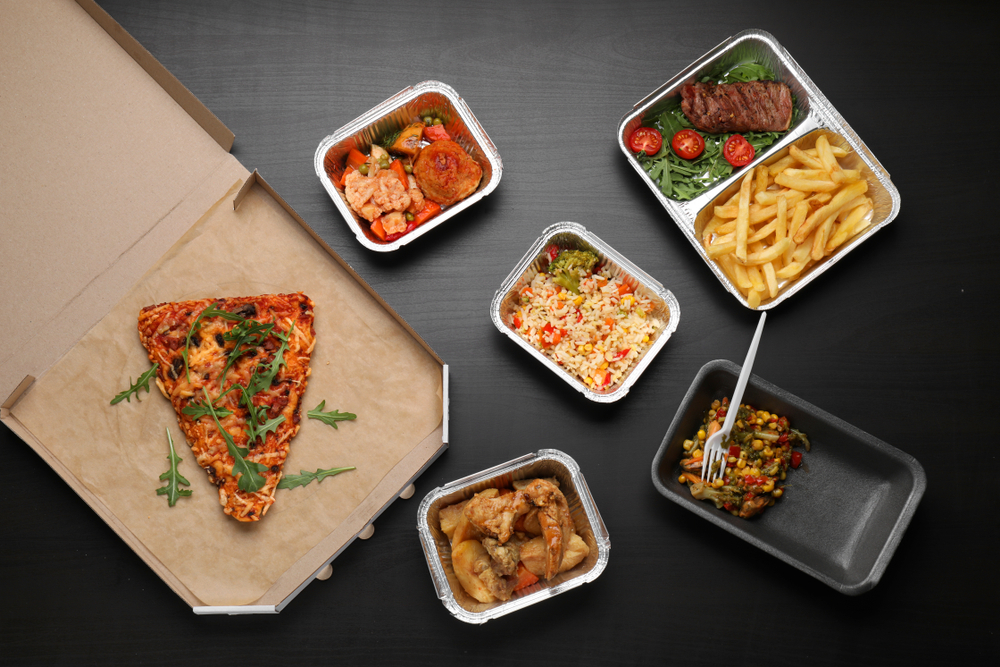 Order Pizza Online, Pizza Delivery, Takeout or Dine-In across Ontario